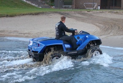 Gibbs-Quadski-exiting-water.jpg