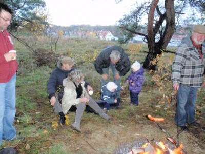 A ogniska łączą pokolenia.